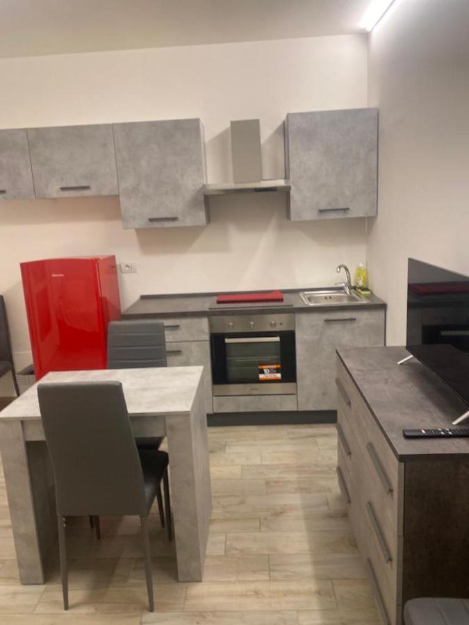 Senza Pensieri Residence Zero Carlo Urbino كريما المظهر الخارجي الصورة